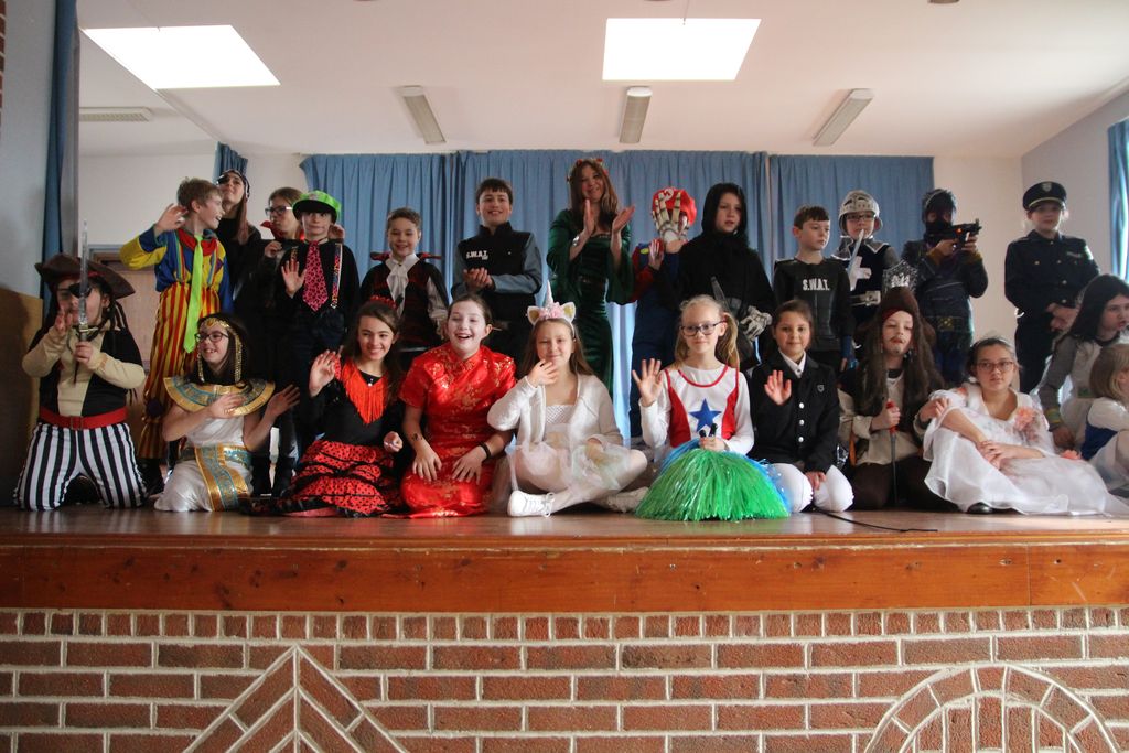  A la salle des fêtes